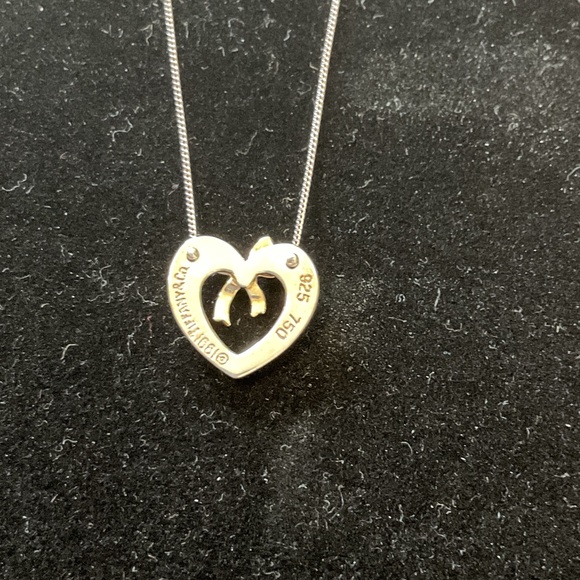 Tiffany & Co. Silver Heart Necklace with bow - Picture 4 of 9